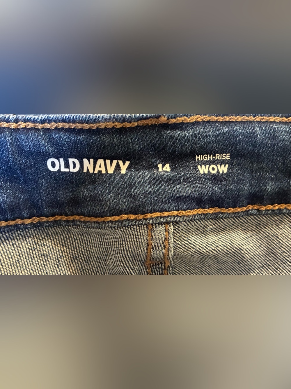 Old Navy High-Rise WOW Denim Shorts Women 14 Rolled Cuff New Moon - Picture 4 of 5